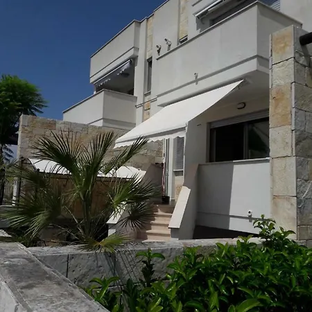 Casa Caterina בית נופש פורטו צ'זראו
